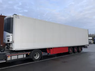 Schmitz Cargobull Kuhlauflieger mit Thermoking SLX-e Spectrum