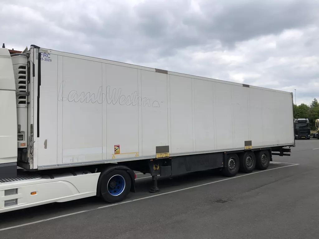 Schmitz Cargobull Kuhlauflieger mit Schmitz aggregat