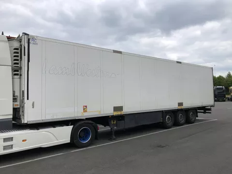 Schmitz Cargobull Kuhlauflieger mit Schmitz aggregat