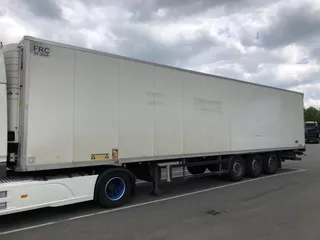 K&ouml;gel Kuhlauflieger mit Carrier