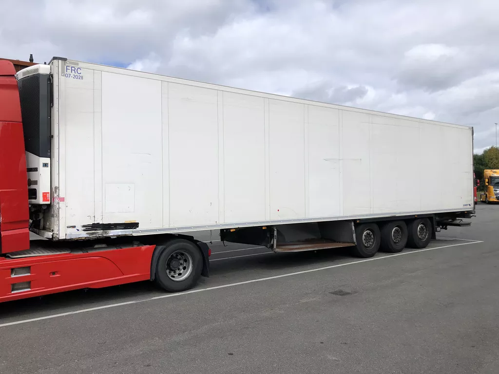 Schmitz Cargobull Kuhler mit Thermoking SLX-e300