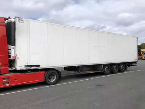 Schmitz Cargobull Kuhler mit Thermoking SLX-e300